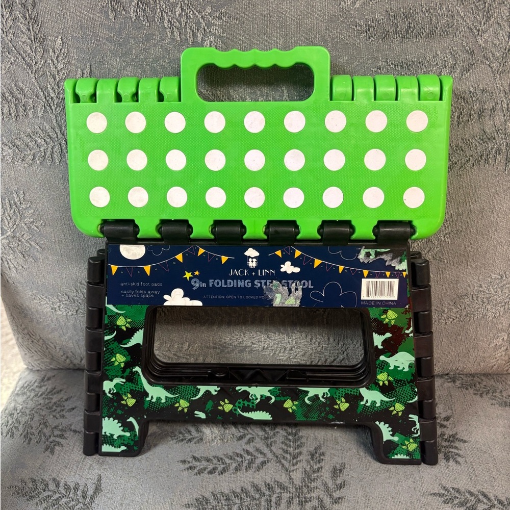 Green and Black Folding Step Stool